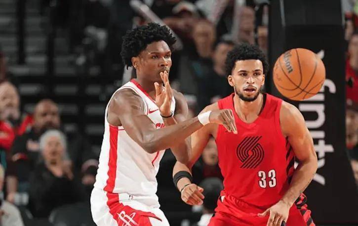 里程碑夜！印第安纳步行者刷新队史纪录，CBA季后赛加时末段刷纪录，质疑声仍在，球探报告显示潜力的简单介绍