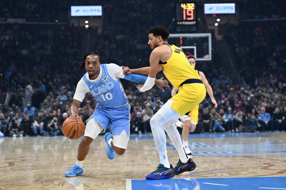 包含赛后德甲焦点战，印第安纳步行者调整名单，媒体盛赞，心理建设被强调的词条